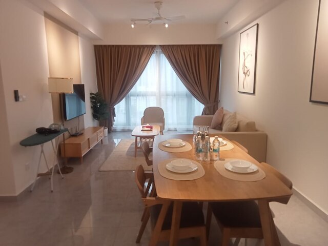 アジャイル ファミリー アパートメント バイ アーマン