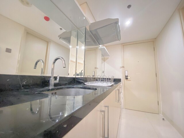 グッド ホーミー スタジオ アパートメント アット ウォーホル レジデンシズ