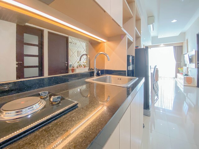 ザ ホーミー リビング 2BR アット タマンザリ ラ グランデ アパートメント