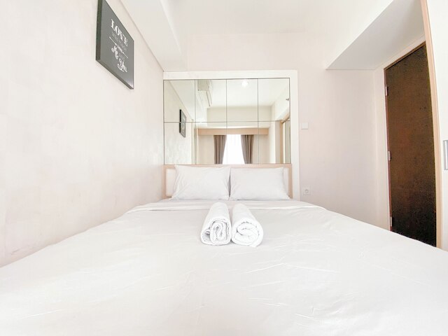 ザ ホーミー リビング 2BR アット タマンザリ ラ グランデ アパートメント