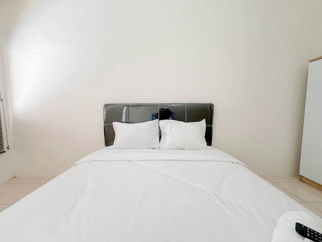 モダン スタジオ アンド シック アット パビリオン ペルマタ アパートメント