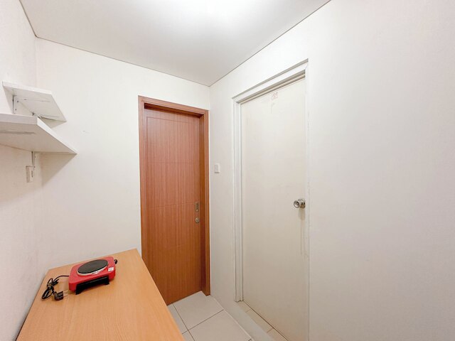 モダン スタジオ アンド シック アット パビリオン ペルマタ アパートメント