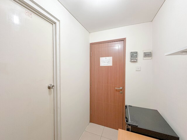 モダン スタジオ アンド シック アット パビリオン ペルマタ アパートメント