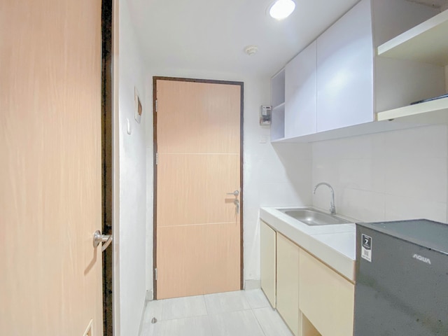 コージー アンド ホーミー スタジオ アット ザ アルトン アパートメント