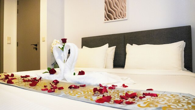 ムーンウェイ ラグジュアリー スイーツ アット イートン レジデンス