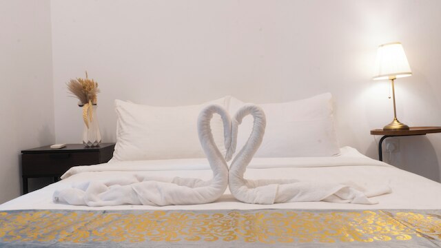 ムーンウェイ ラグジュアリー スイーツ アット イートン レジデンス