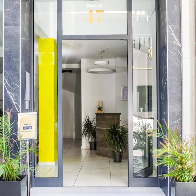 アテネ ラグジュアリー スイート 38 m2