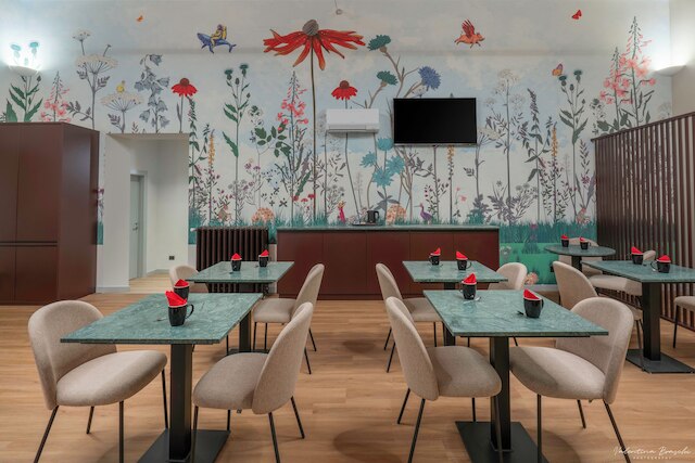 ホテル アダマス