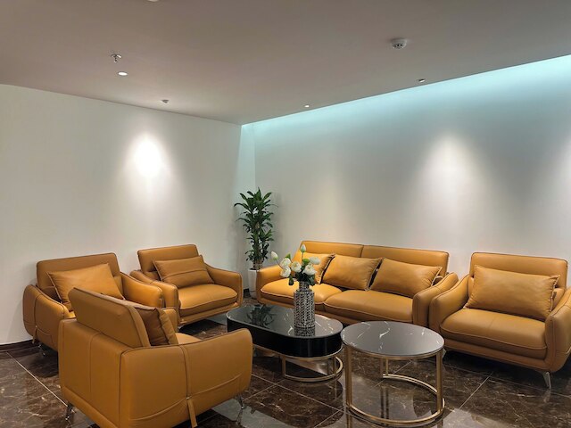 ラックス パラダイス プレミアム ホテル グエン カック ヒエウ