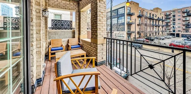 サウス ループ スリー ベッドルーム トゥ バス ホーム