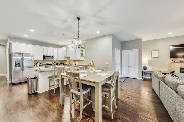 サウス ループ スリー ベッドルーム トゥ バス ホーム