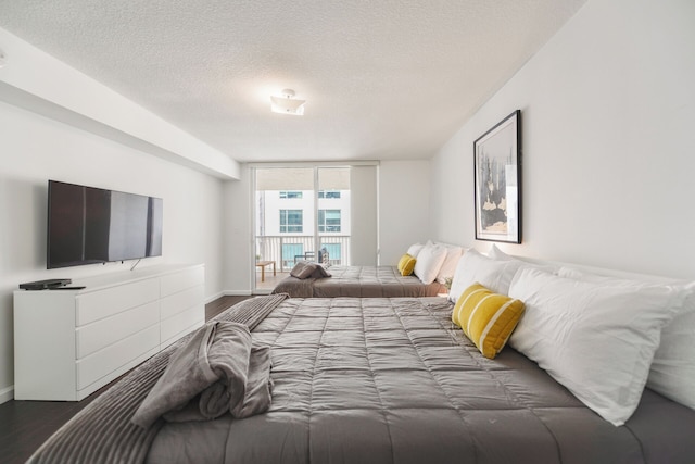 スカイ ハイ 31st フロア コンド ウィズ パーキング