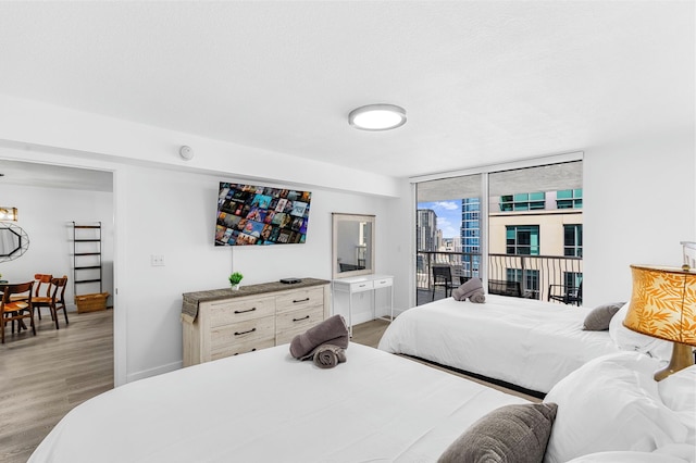 スカイ ハイ 31st フロア コンド ウィズ パーキング