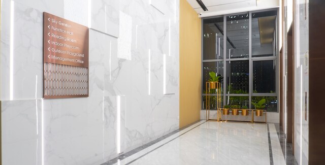 ムーンウェイ ラグジュアリー スイーツ アット CORE レジデンス