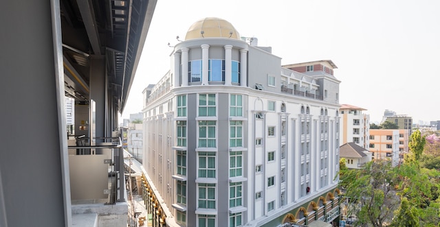 エアバス ホテル アット パワナ ステーション