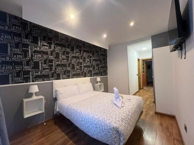 ホスタル ニュー ライフ マドリード