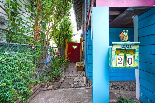 ジ アーツィー サルーン イン バンクーバー