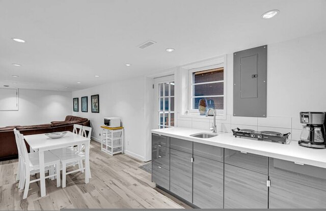 ブライト ベースメント スイート