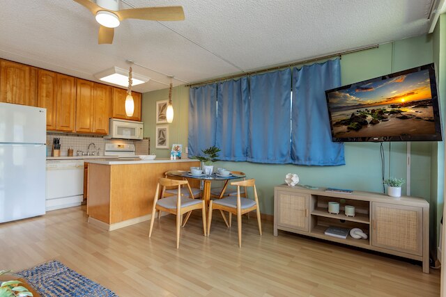 キヘイ カイ ナニ #8-363 1 ベッドルーム コンド