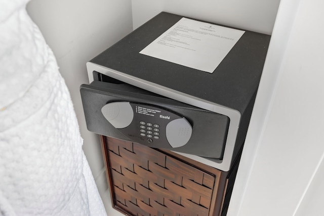 コンド ウィズ ビューズ フロム ザ ハイツ 4S