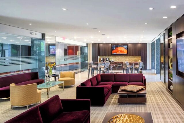 イマース ユアセルフ イン ディス ビューティフル アパート