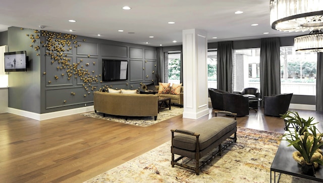 イマース ユアセルフ イン ディス ビューティフル アパート