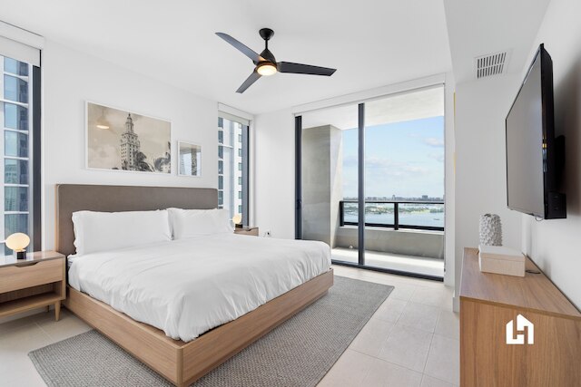 スタイリッシュ アパートメンツ ウィズ パーシャル オーシャン ビューズ イン ダウンタウン