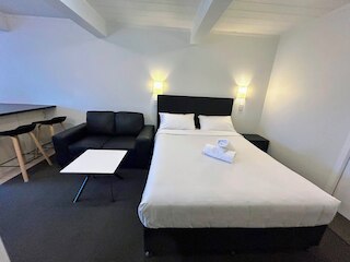 ミッドウェイ モーテル ロトルア