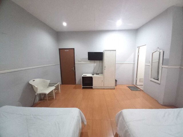 ホテル パトラディッサ スタシウン バンドン