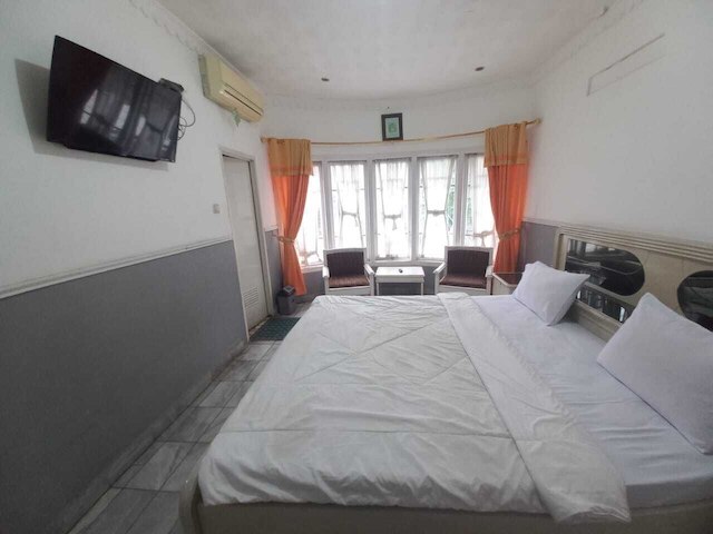 ホテル パトラディッサ スタシウン バンドン