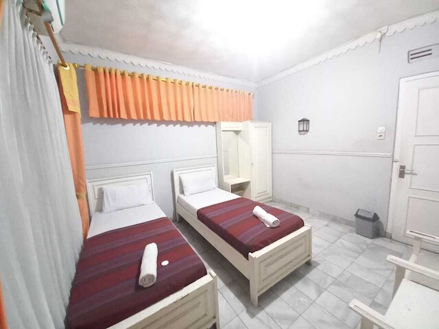 ホテル パトラディッサ スタシウン バンドン