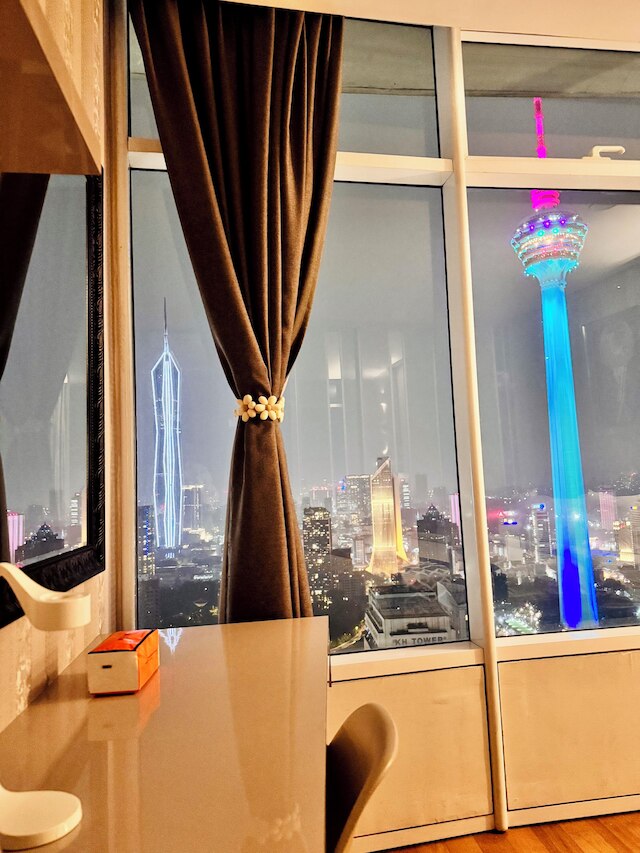 ボルテックス スイーツ KLCC ヨンダー ツインタワー