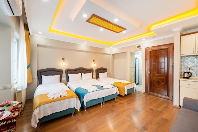 カディルガ スタジオ