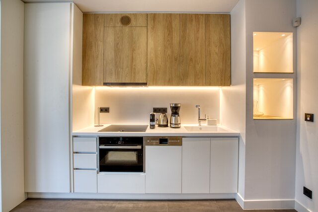 GSM エレベーテッド ラグジュアリー スイーツ