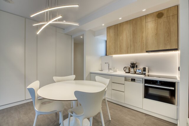 GSM エレベーテッド ラグジュアリー スイーツ