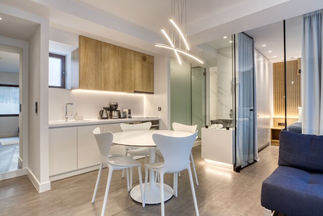 GSM エレベーテッド ラグジュアリー スイーツ