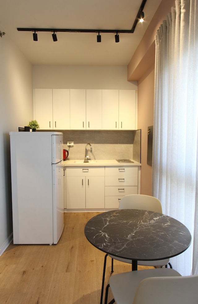 フェア グラウンズ STU ユニバーシティ バイ シー エヌ レント