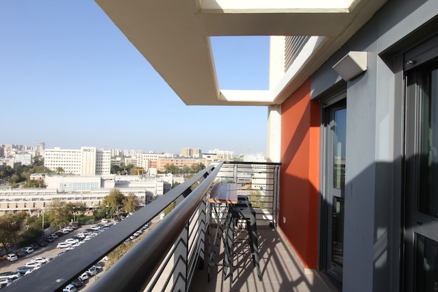 フェア グラウンズ STU ユニバーシティ バイ シー エヌ レント