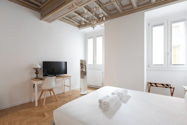 シティ センター モダン アンド ブライト アパートメント