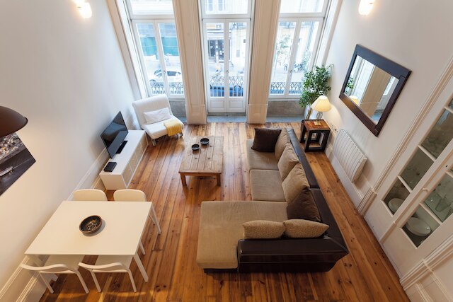 スーペリア ロフト アパートメント