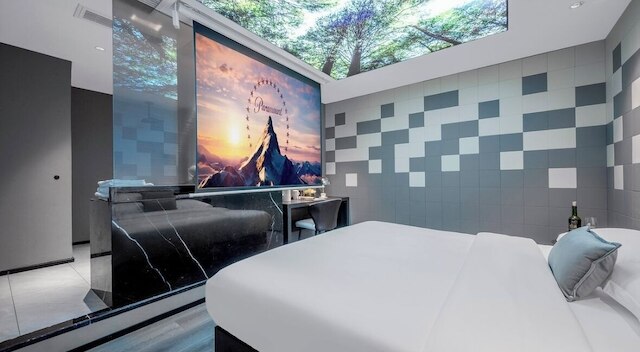 Chongqing Jetbear Hotel