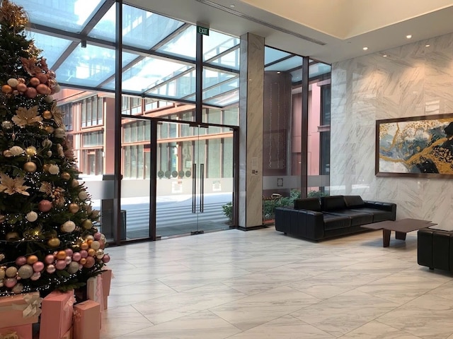 メトロポール トゥ ティエム スカイライン アパートメント