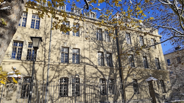 アパルトメンツ シュヴェーレ ライター シュトラーセ