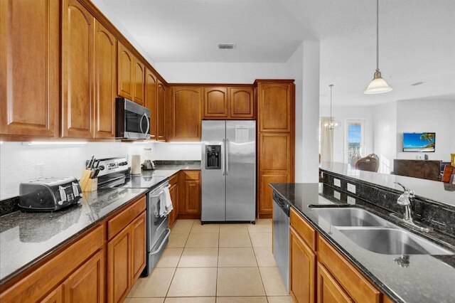 ラージ コンド ウィズ シーニック パティオ ビューズ - ネクスト トゥ オレンジカウンティコンベンションセンター