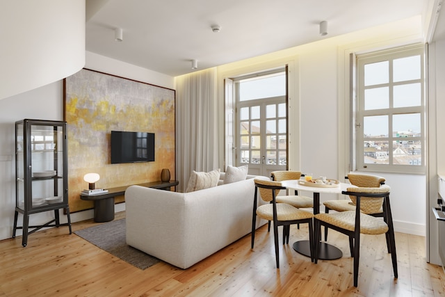 フィール ポルト Cl リゴス チャーム フラット 4 2