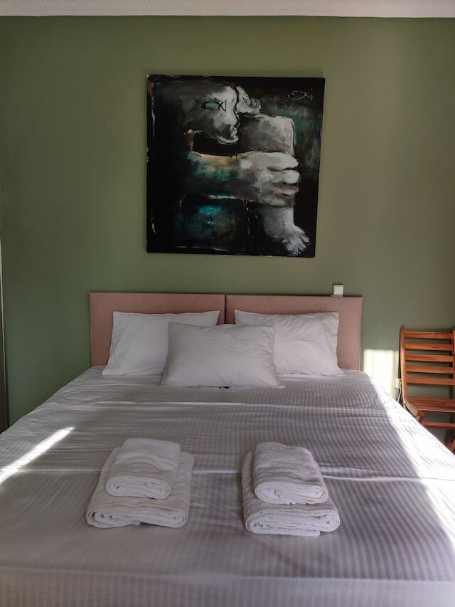 コージー 1 ベッドルーム アパートメント ウィズ バルコニー イン バイブレント エクサルヒア