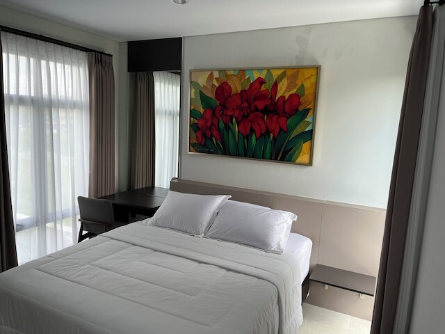 アルナ カラサン