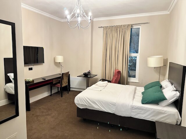 グリーン アリアナ ホテル アンド レストラン