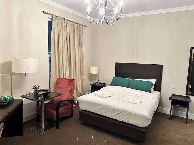 グリーン アリアナ ホテル アンド レストラン