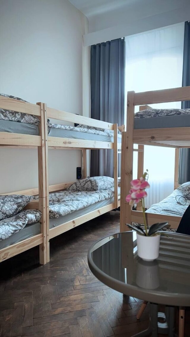 ファイブホステル